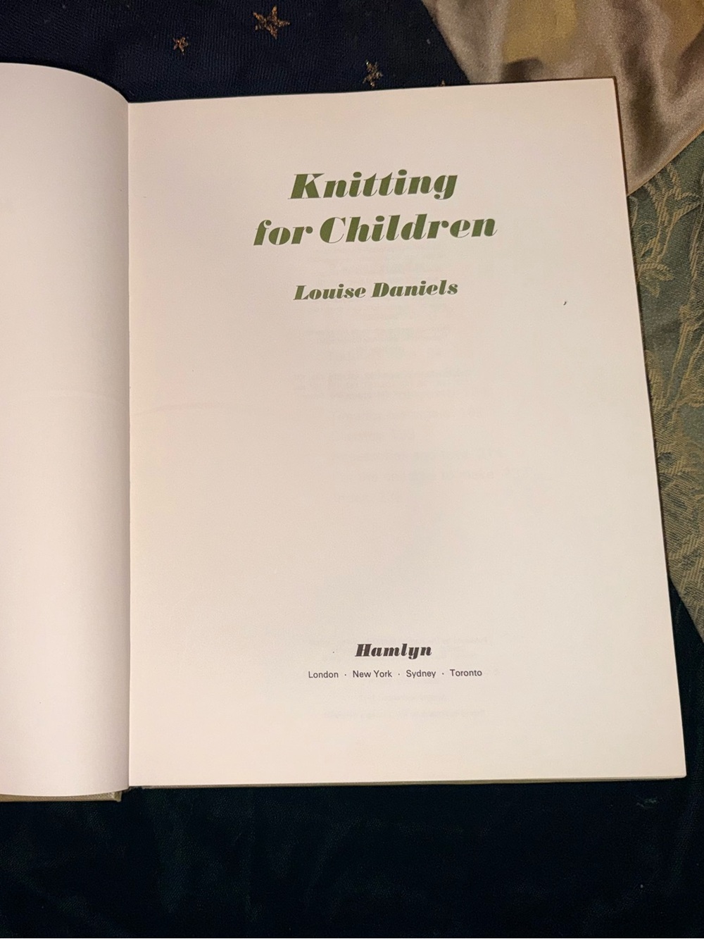 Knitting for Children by Louise Daniels - Green Text Hardcover